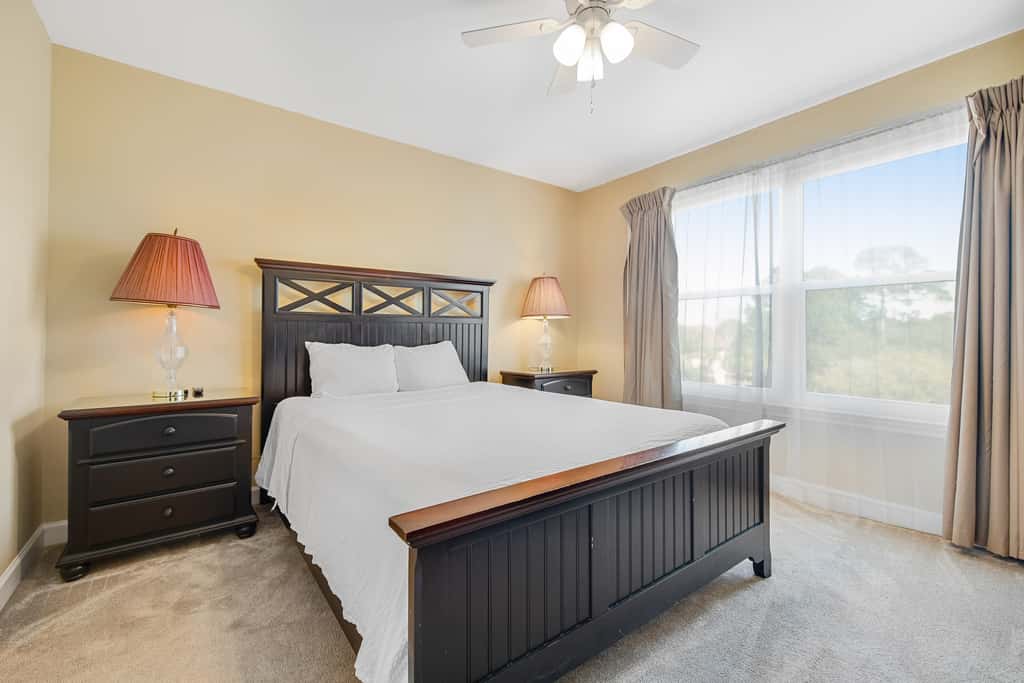 Dog-friendly townhome with golf cart, close to shops, restaurants, pools, & beach
