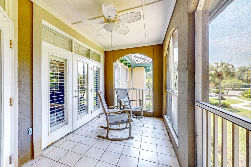 Enchanting home with pool, tennis, golf and washer/dryer