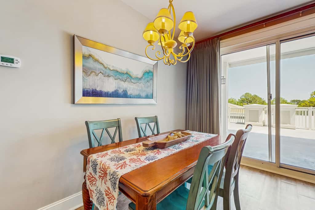 3rd-floor Condo with pools, marina, tennis, large balcony, beach access