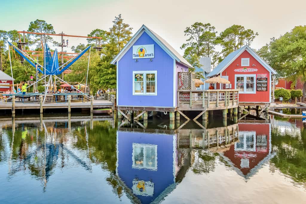 3rd-floor Condo with pools, marina, tennis, large balcony, beach access
