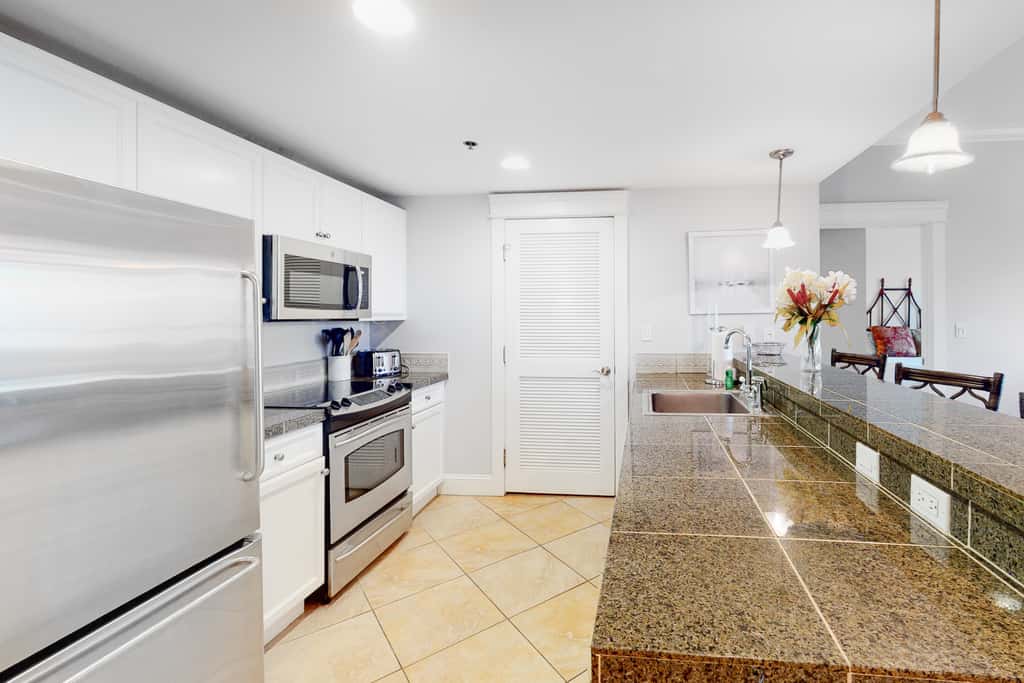 Grand resort condo with golf course, pool & luxe amenities