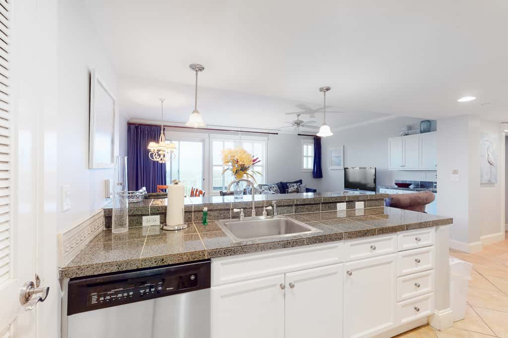 Grand resort condo with golf course, pool & luxe amenities
