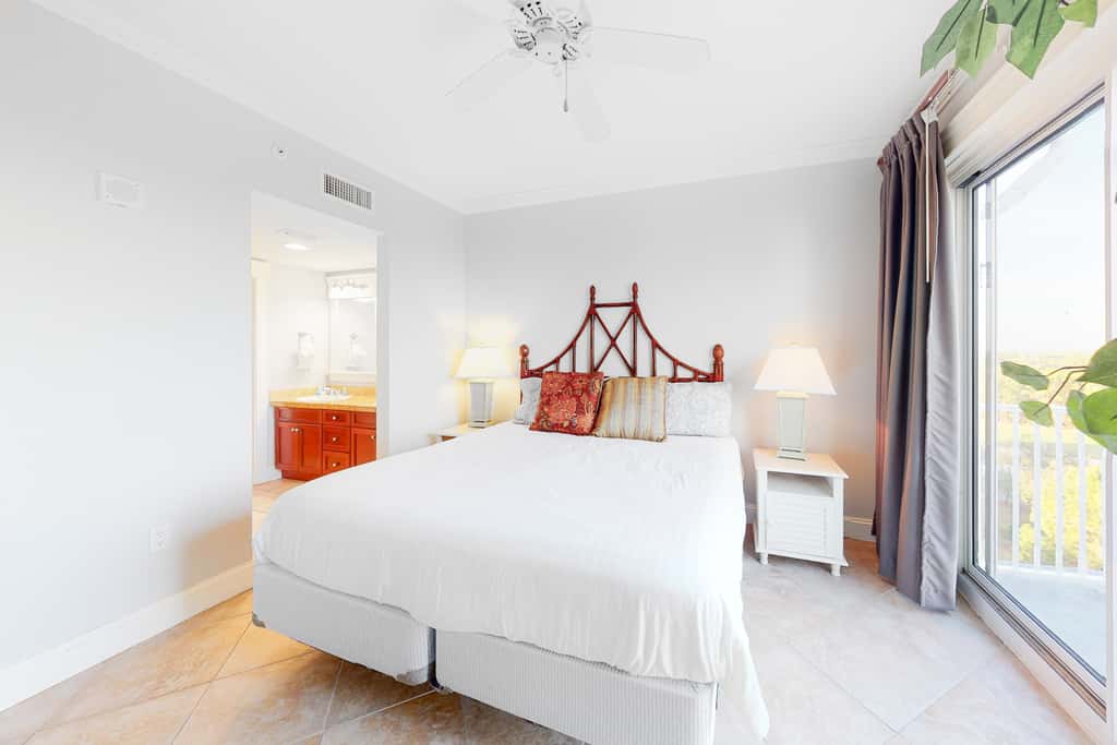 Grand resort condo with golf course, pool & luxe amenities