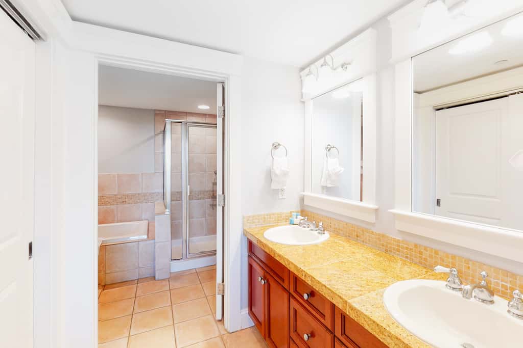 Grand resort condo with golf course, pool & luxe amenities