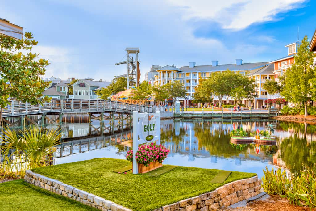 Grand resort condo with golf course, pool & luxe amenities