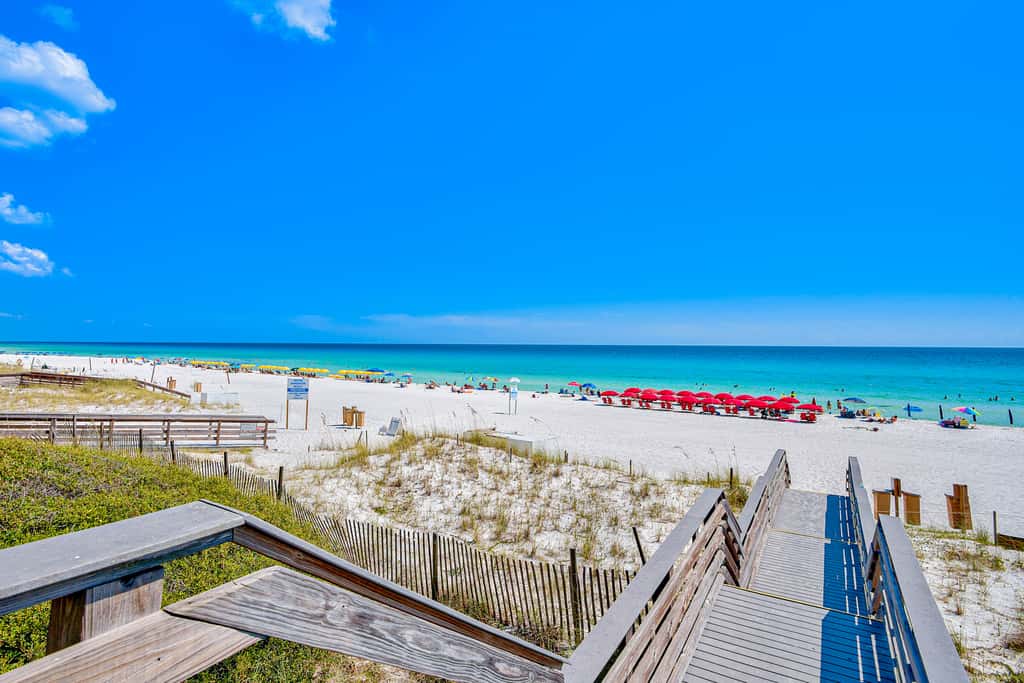 Grand resort condo with golf course, pool & luxe amenities