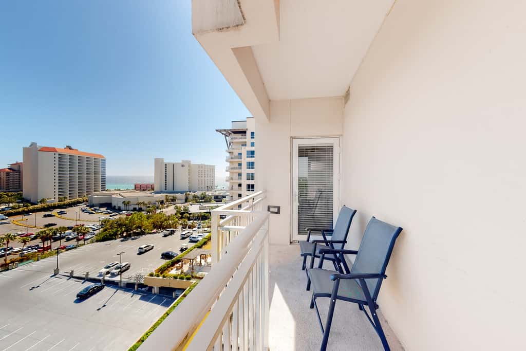 Beach resort bliss with pools, beach access, marina & Gulf views