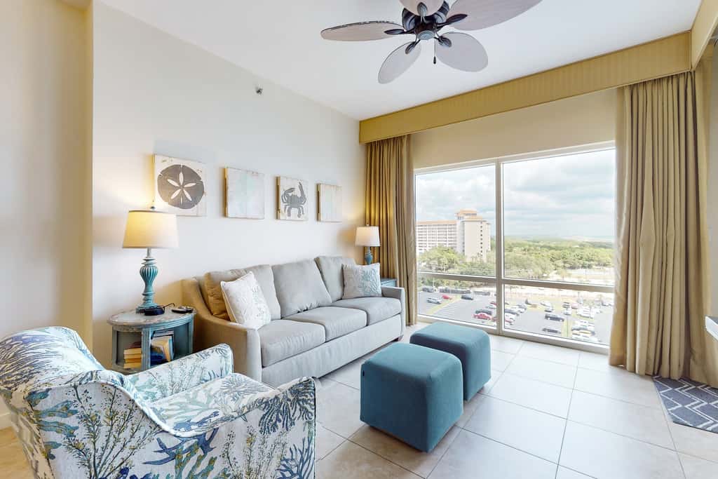 Sparkling Luau II condo with marina, pools, tennis & golf