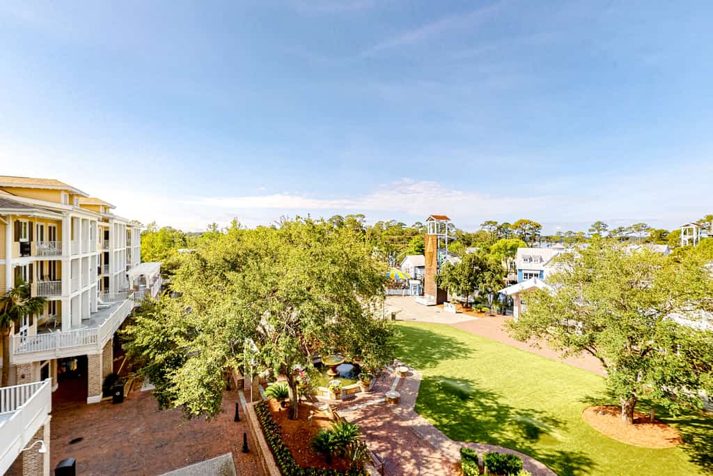 Baytowne Wharf - Observation Point North #458
