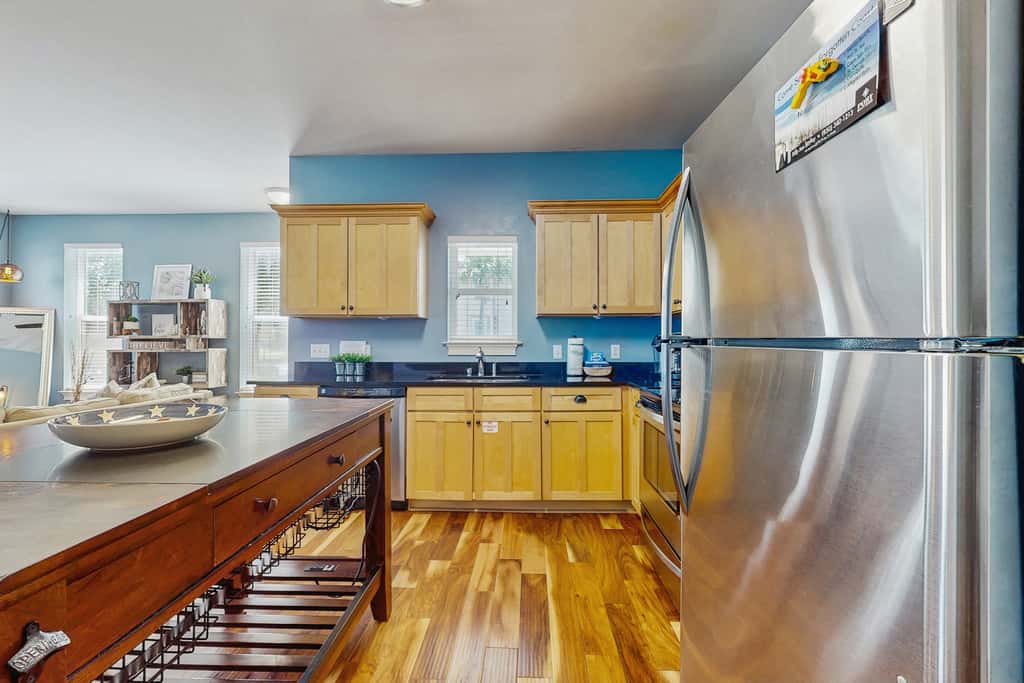 Dog-friendly coastal haven with premium beach perks & resort indulgence