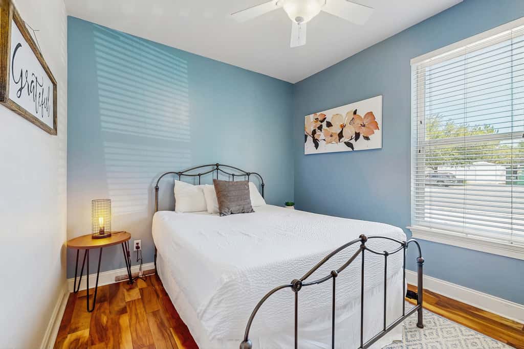 Dog-friendly coastal haven with premium beach perks & resort indulgence