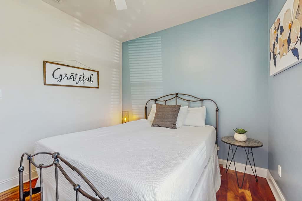 Dog-friendly coastal haven with premium beach perks & resort indulgence