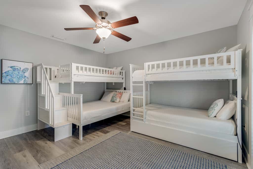 Classic beach home with shared pool access, WiFi, and central air conditioning