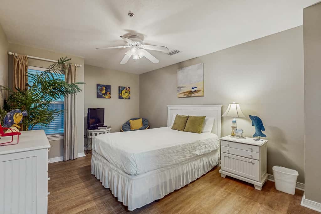 Bright Santa Rosa Beach Villa with community pools & hot tub - Next to Gulf