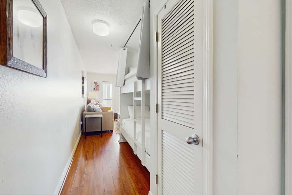 Fourth-floor, Caribbean corner condo with ocean views, pool, & hot tub