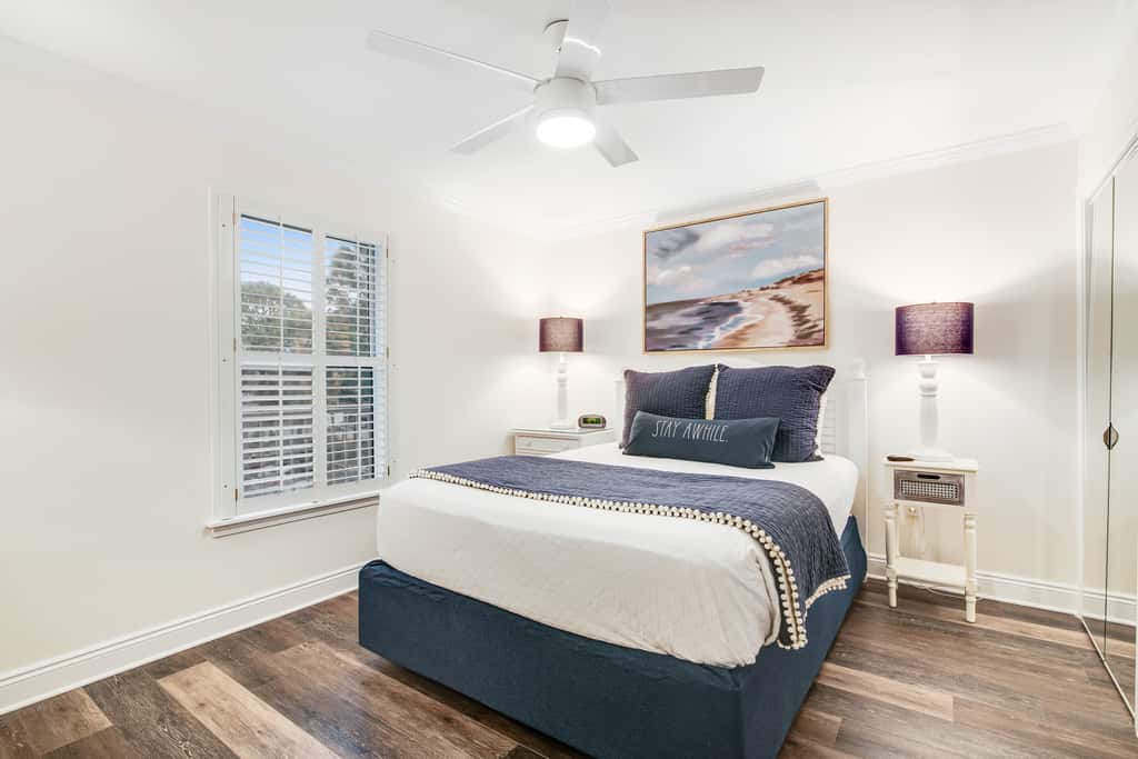 Charming condo near the beach, with community pools and hot tub