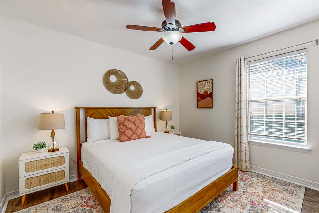 Single-level home with fenced yard, private pool & washer&dryer