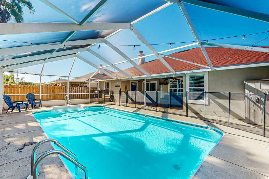 Single-level home with fenced yard, private pool & washer&dryer