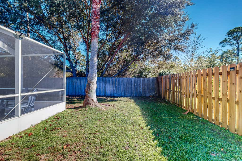 Single-level home with fenced yard, private pool & washer&dryer