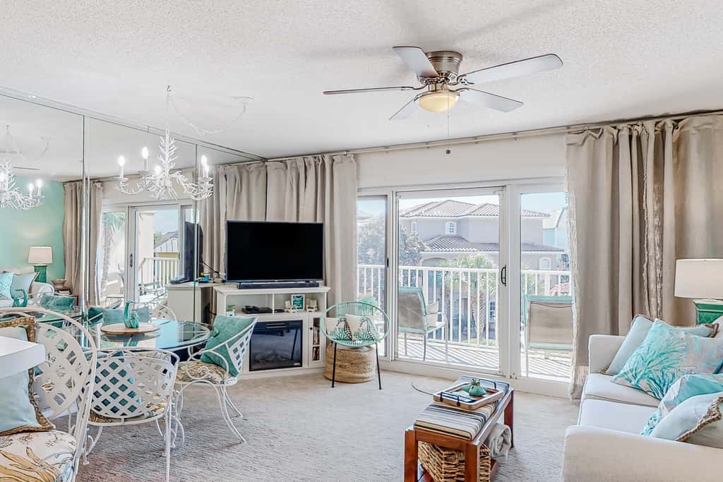 Pet-friendly, pools, hot tub & balcony with Gulf-side calm