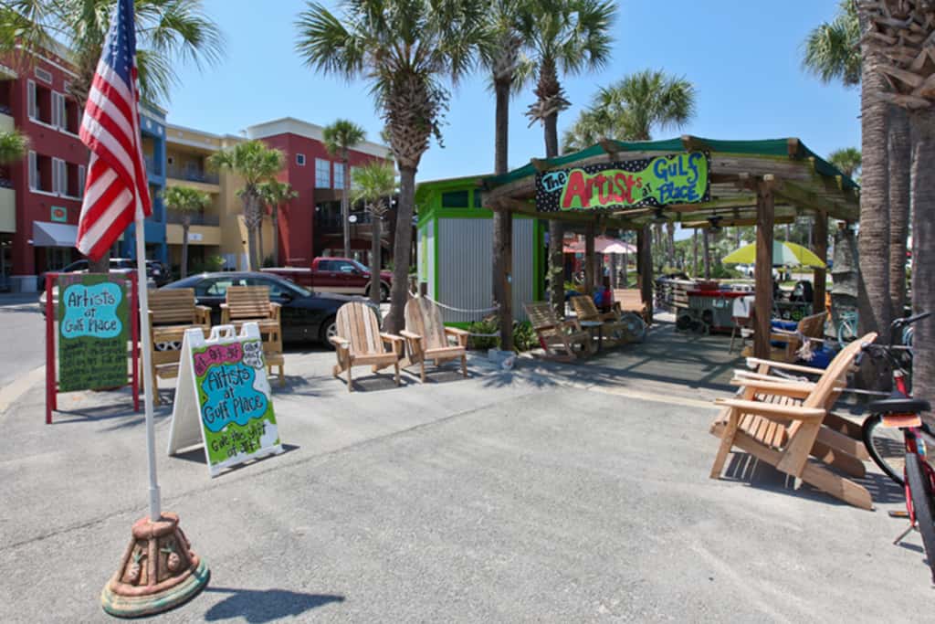 Cozy Hotel-Style- near beach & dining with kitchenette, pools, hot tub, & tennis