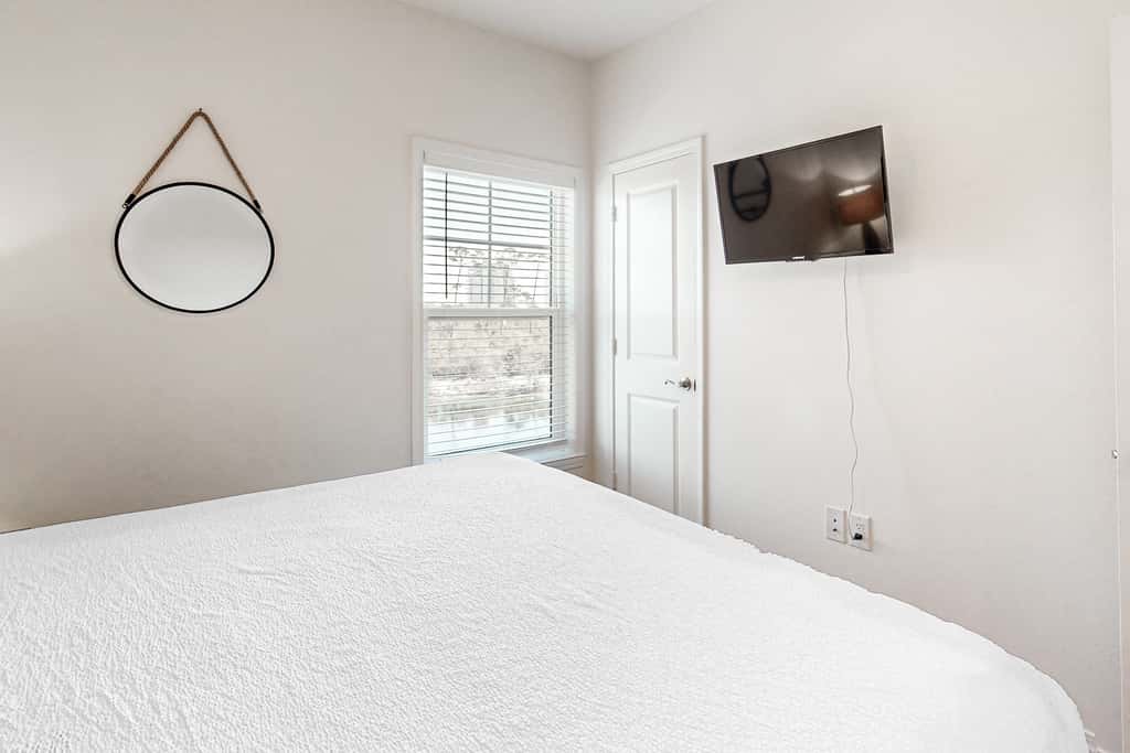 Perdido Key Incredible Lake Views, Beach Chairs & Umbrella