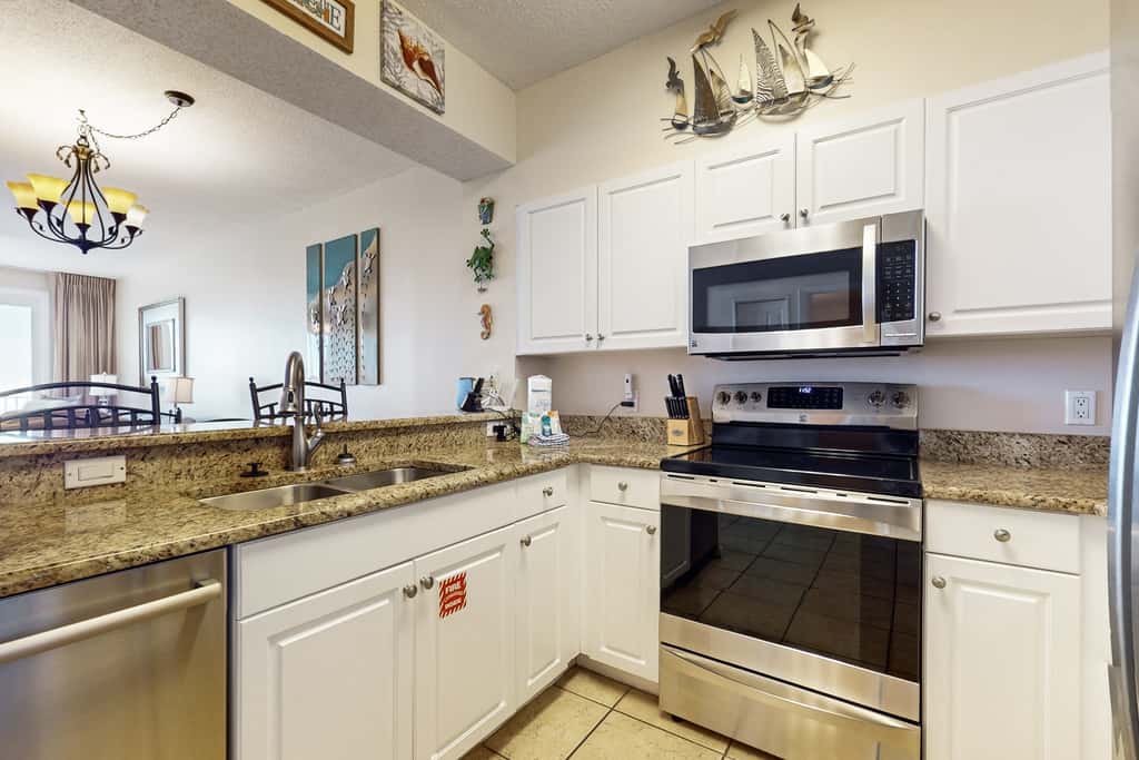 Inviting Gulf front condo In Perdido Key with waterfront pool and hot tub and oceanfront balcony