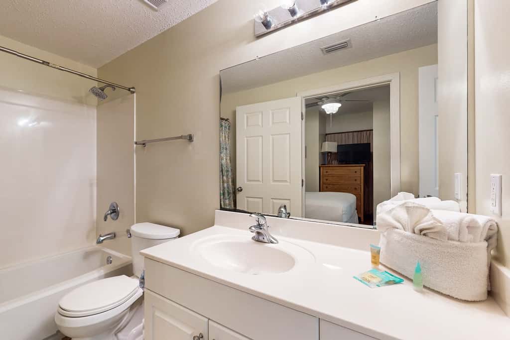 Inviting Gulf front condo In Perdido Key with waterfront pool and hot tub and oceanfront balcony