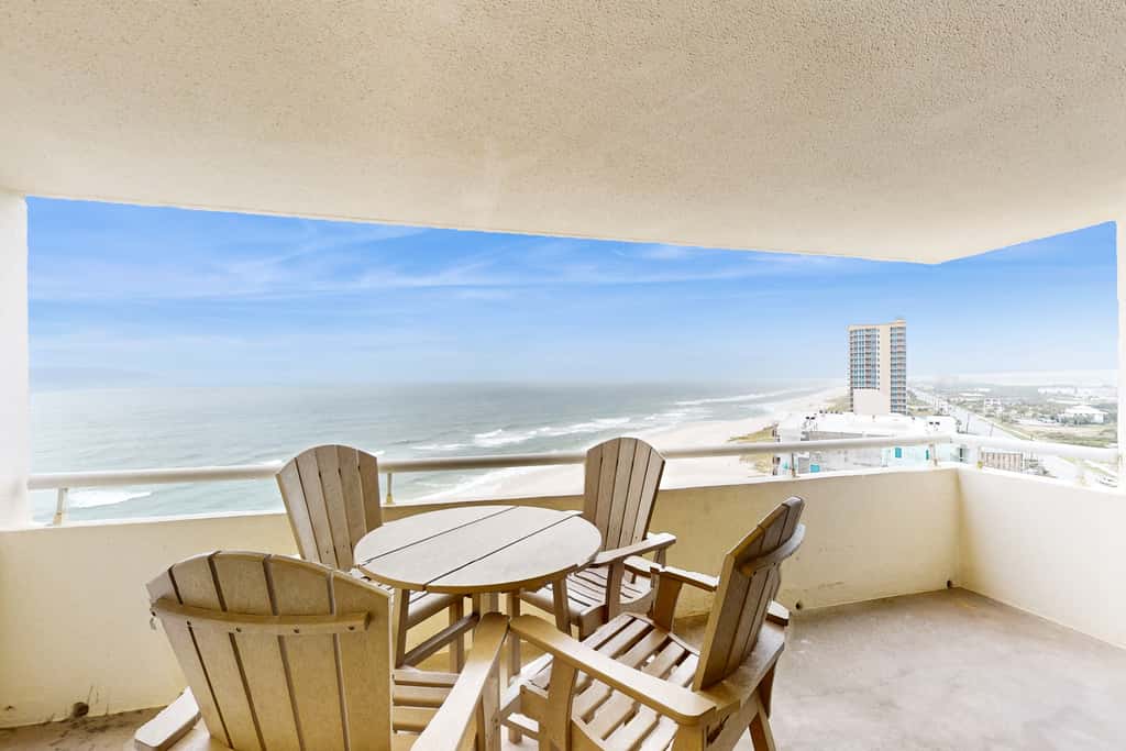 Top-Floor, Gulf-Front Condo with Balcony, Beach Access & Shared Pools, Hot Tub, Gym