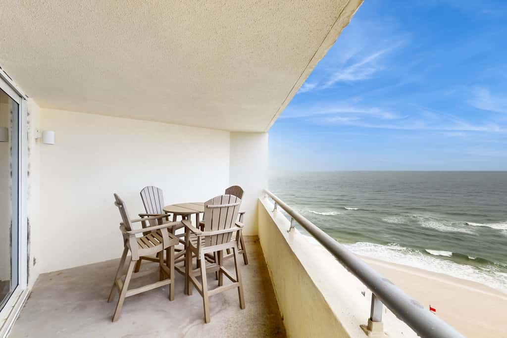 Top-Floor, Gulf-Front Condo with Balcony, Beach Access & Shared Pools, Hot Tub, Gym