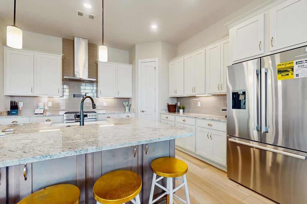 Nautical home in coastal community with shared pool, Wifi, Pet friendly