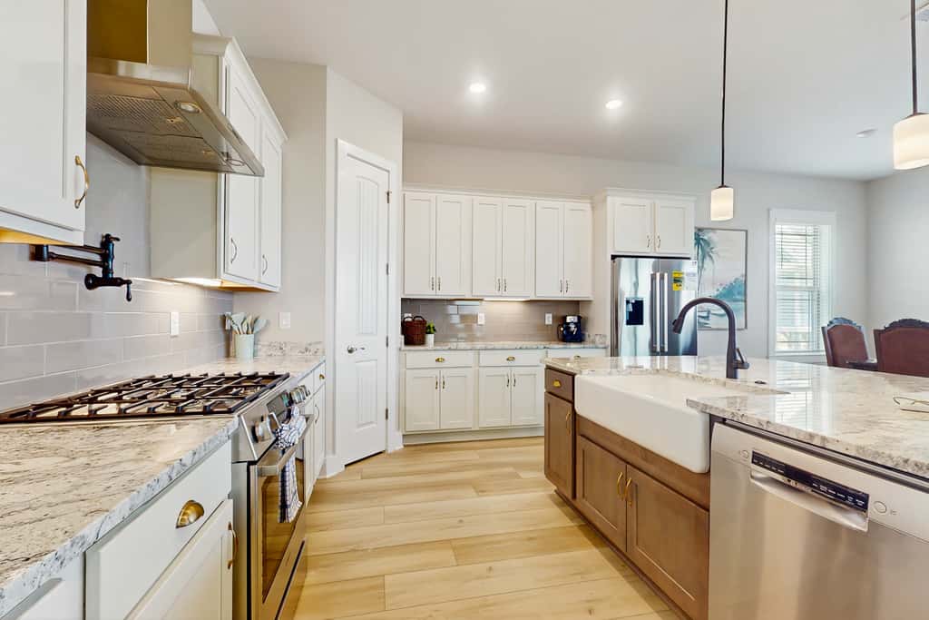 Nautical home in coastal community with shared pool, Wifi, Pet friendly