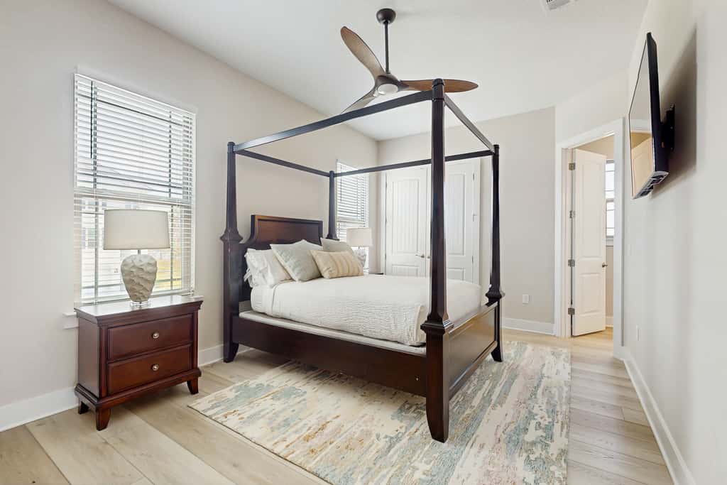 Nautical home in coastal community with shared pool, Wifi, Pet friendly