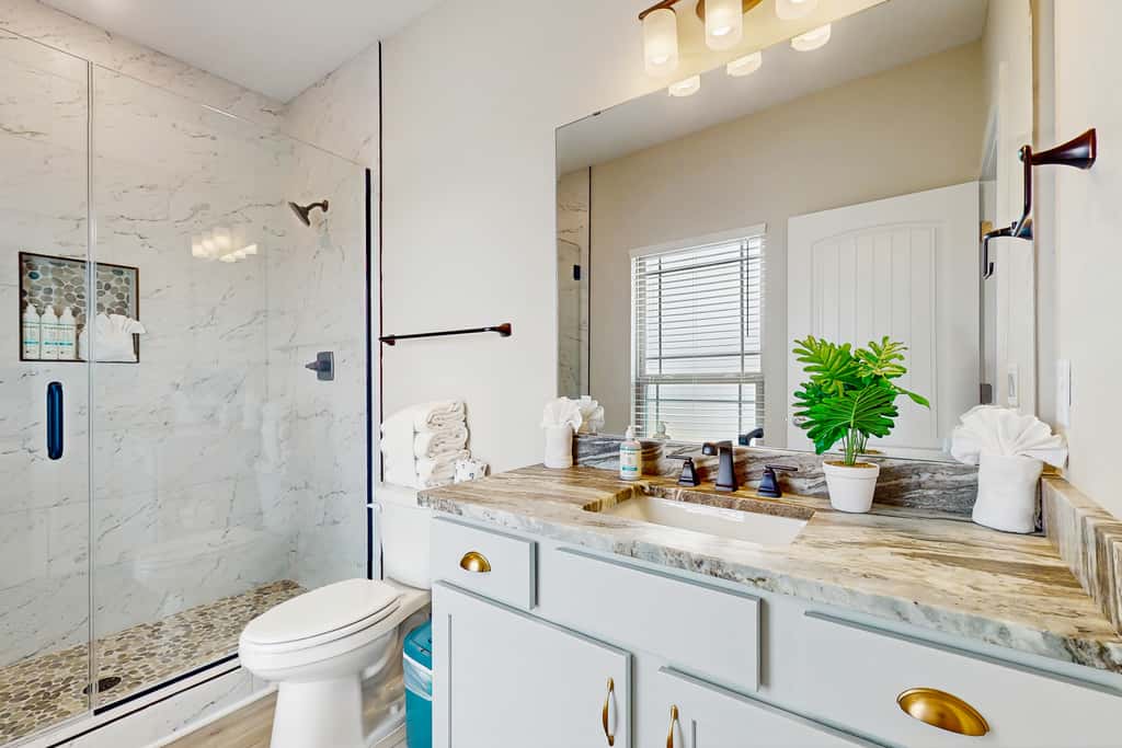 Nautical home in coastal community with shared pool, Wifi, Pet friendly