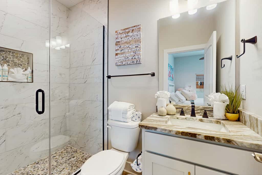 Nautical home in coastal community with shared pool, Wifi, Pet friendly