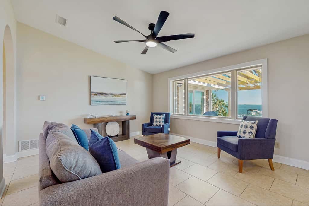 Waterfront Private Dock & Hot Tub, Pet Friendly HOME with Beach/Ocean views, Grill & Wifi