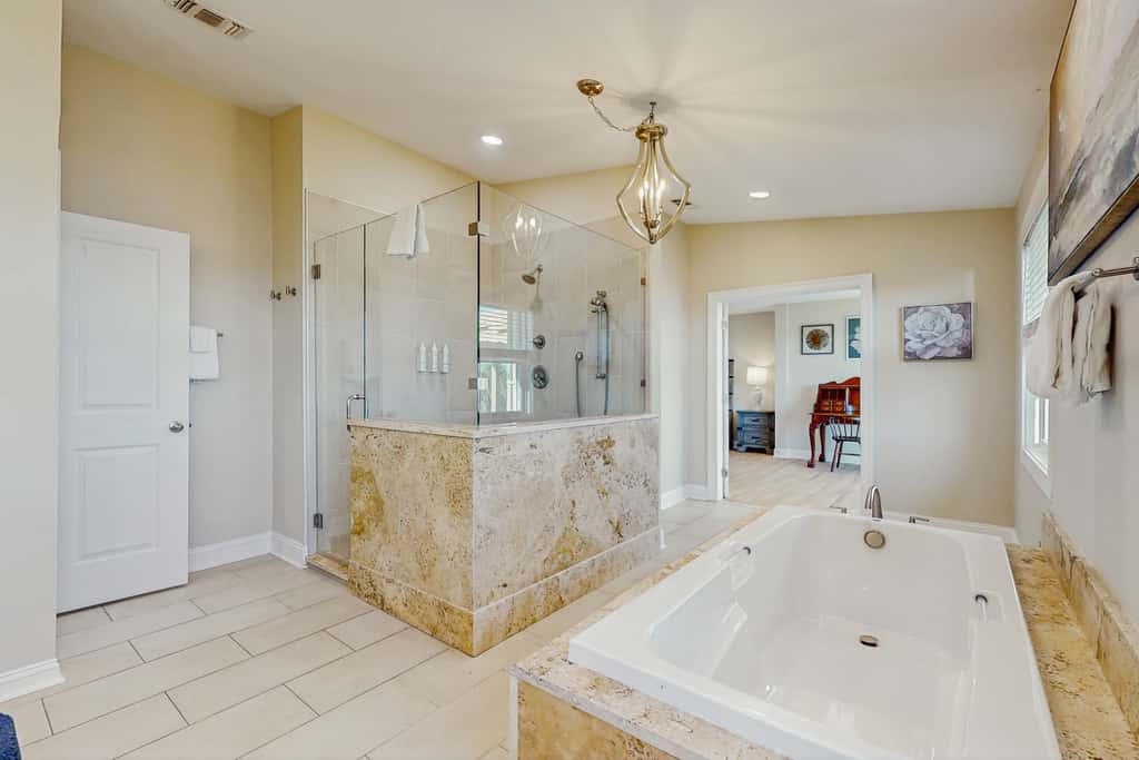Waterfront Private Dock & Hot Tub, Pet Friendly HOME with Beach/Ocean views, Grill & Wifi