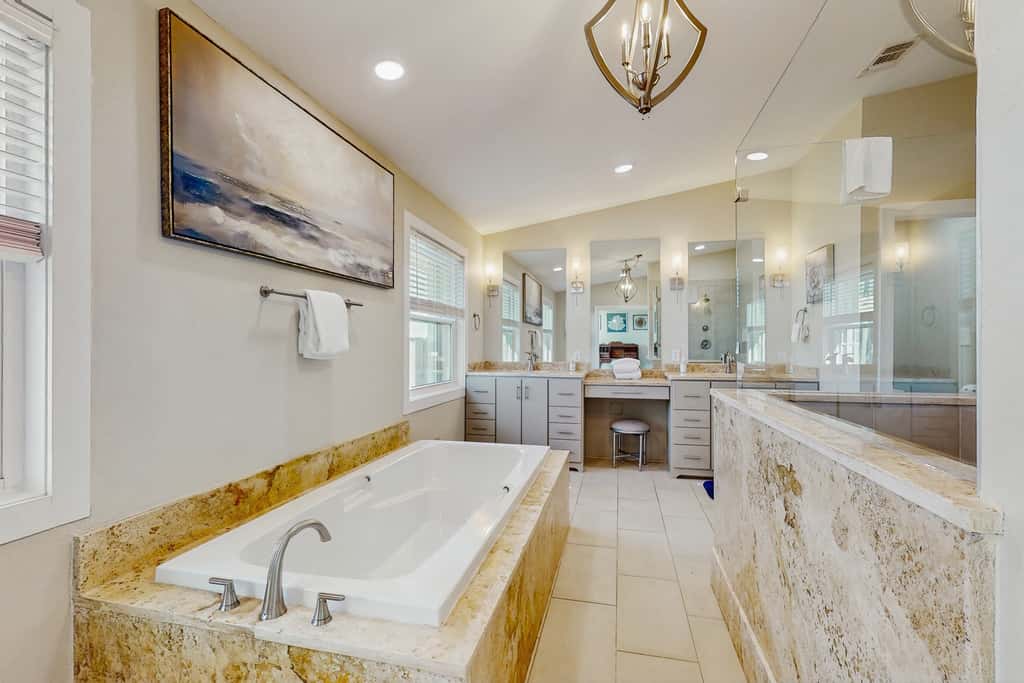 Waterfront Private Dock & Hot Tub, Pet Friendly HOME with Beach/Ocean views, Grill & Wifi