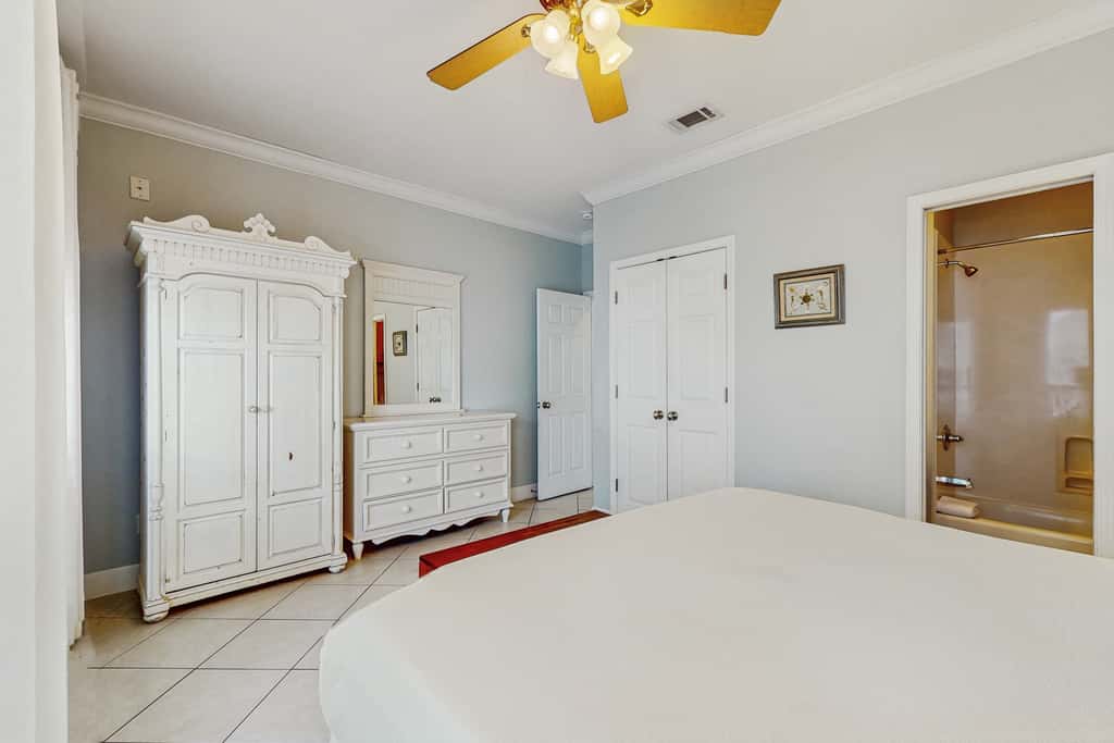 Gorgeous coastal townhome with private balcony, porch, WD,  and shared pool