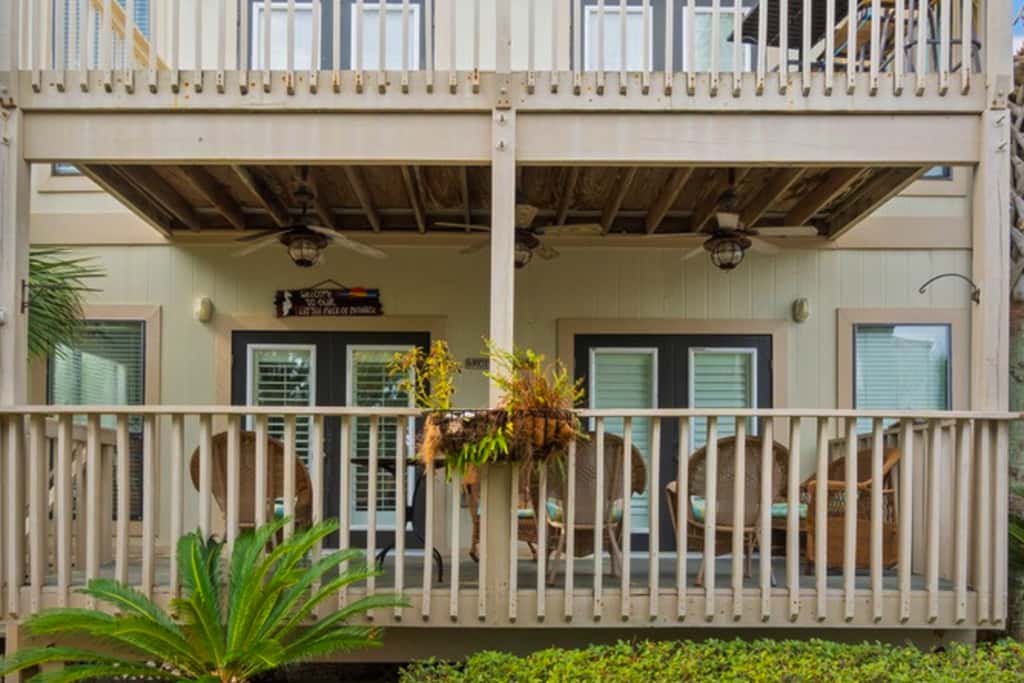 Gorgeous coastal townhome with private balcony, porch, WD,  and shared pool