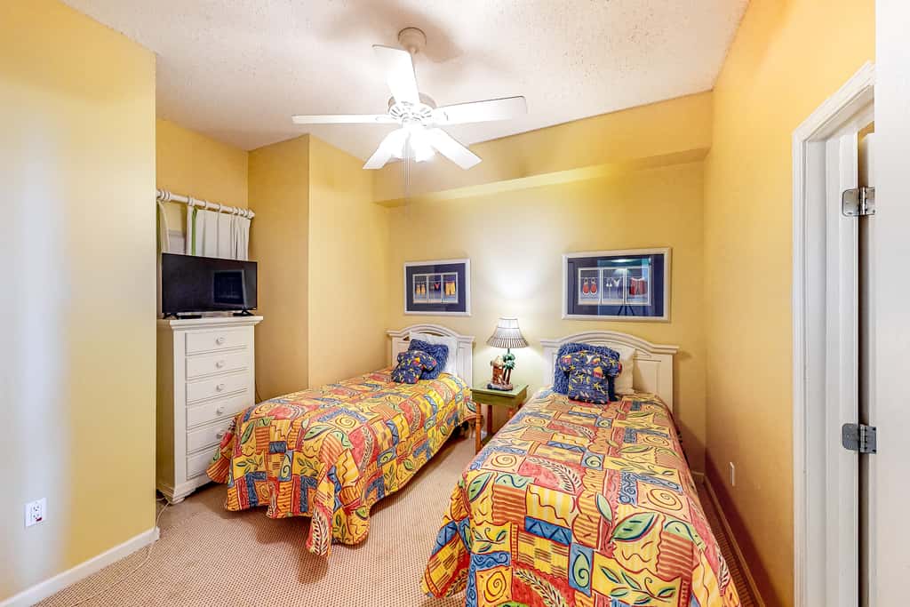 Inviting Gulf-front condo In Perdido Key with waterfront pool, hot tub and oceanfront balcony