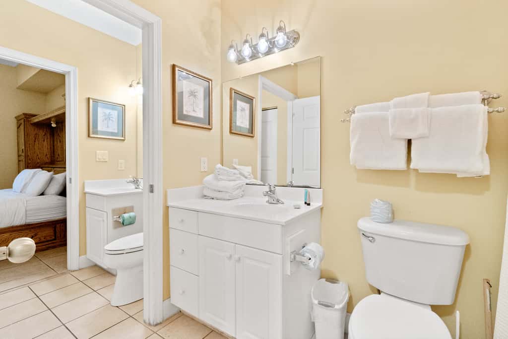 Inviting Gulf-front condo In Perdido Key with waterfront pool, hot tub and oceanfront balcony