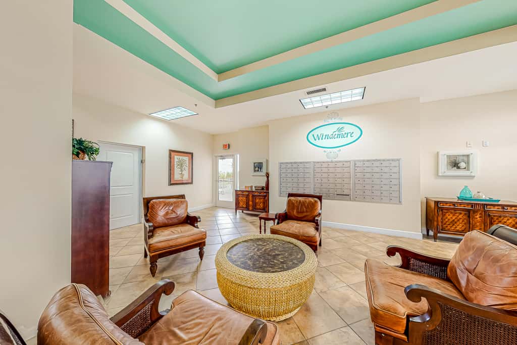 Inviting Gulf-front condo In Perdido Key with waterfront pool/hot tub and oceanfront balcony