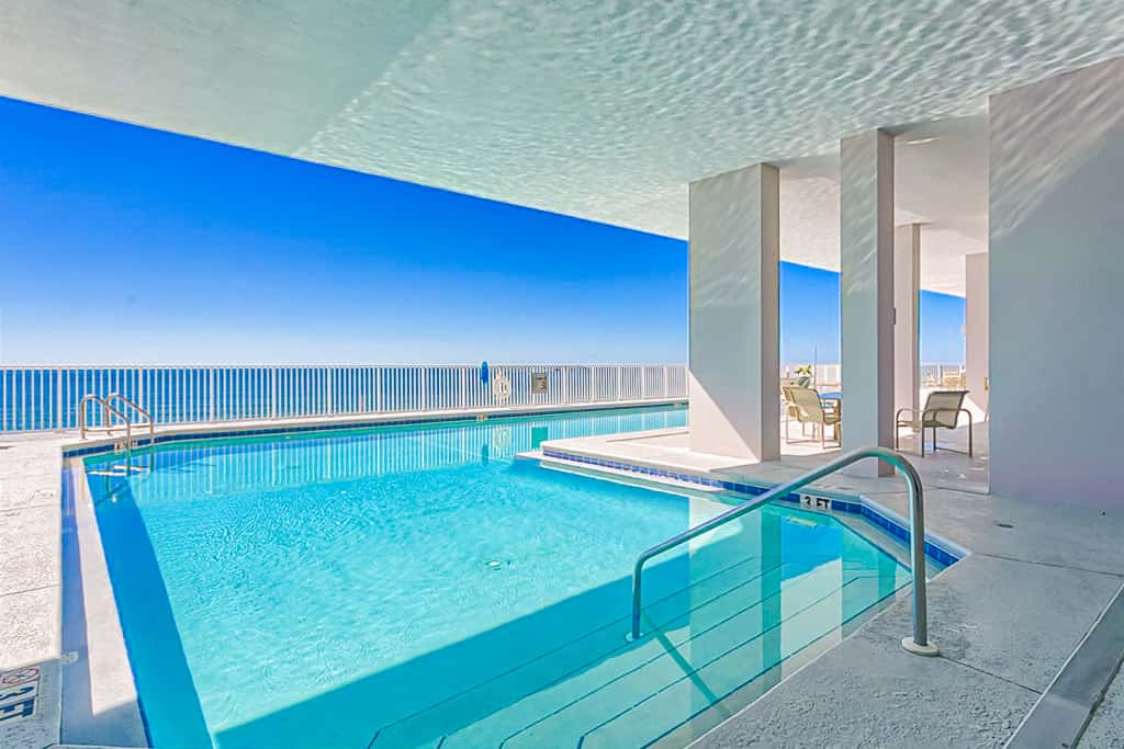 Inviting Gulf-front condo In Perdido Key with waterfront pool/hot tub and oceanfront balcony