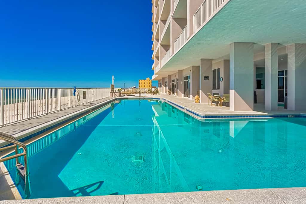 Inviting Gulf-front condo In Perdido Key with waterfront pool/hot tub and oceanfront balcony