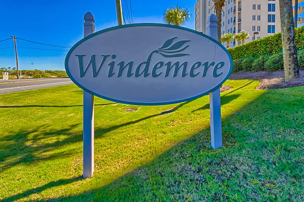 Inviting Gulf-front condo In Perdido Key with waterfront pool/hot tub and oceanfront balcony