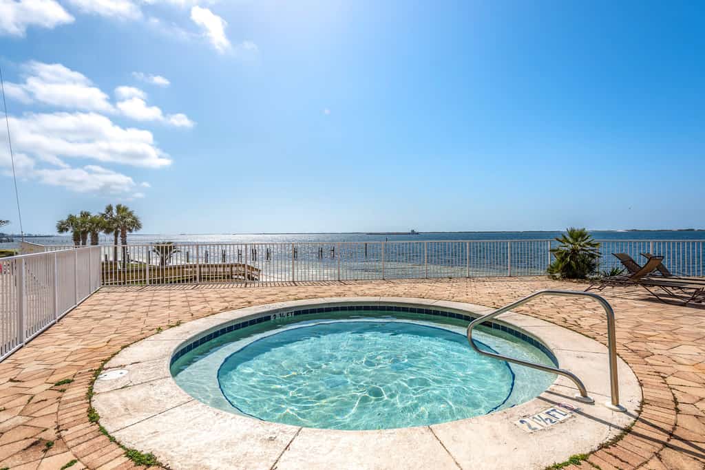 Harbour Pointe 609