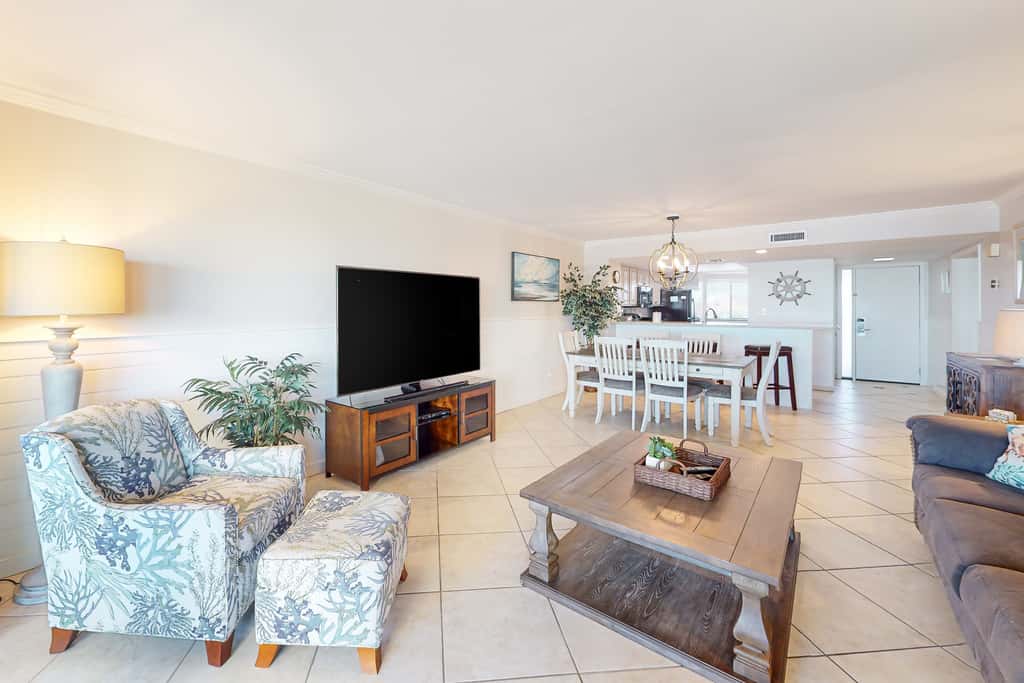Oceanfront gem with pool, gym, hot tub, AC, W&D & beach-view balcony