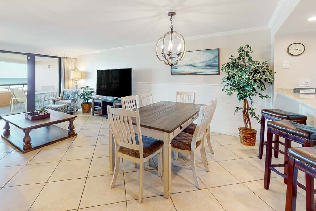 Oceanfront gem with pool, gym, hot tub, AC, W&D & beach-view balcony