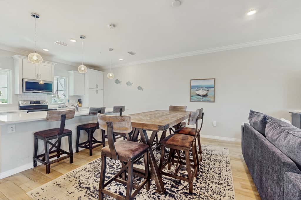 Airy townhouse with pool, hot tub, central AC, & washerdryer - dog-friendly